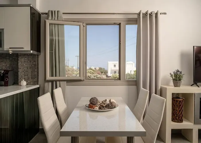 In The Heart Of & Free Pool - Nychteri Apartament *