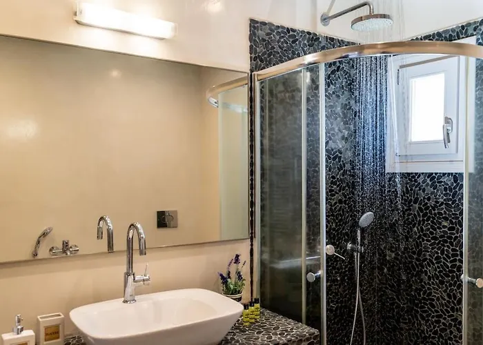 In The Heart Of & Free Pool - Nychteri Apartament