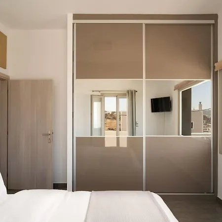 In The Heart Of & Free Pool - Nychteri Apartmán *