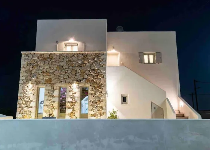 In The Heart Of & Free Pool - Nychteri Apartman