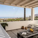 In The Heart Of & Free Pool - Nychteri * Fira (Santorini)