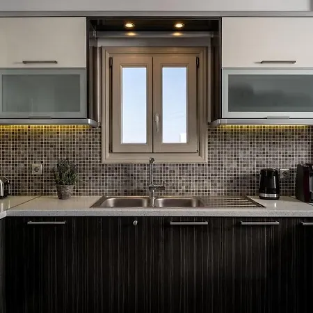 Lägenhet In The Heart Of & Free Pool - Nychteri *